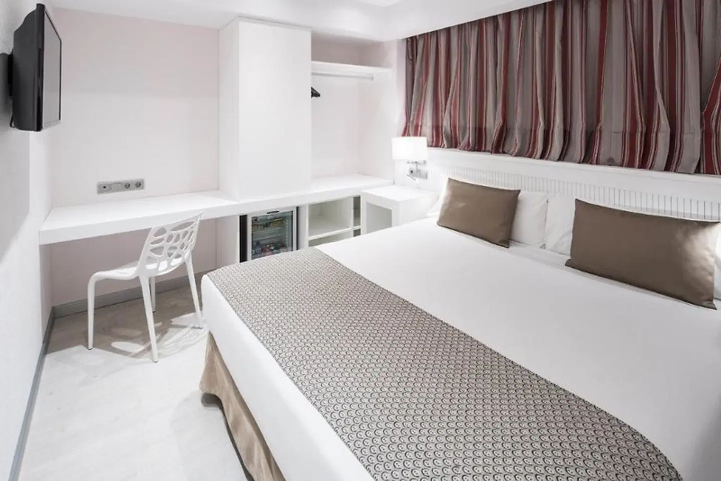 Catalonia Roma ROOM_EXAMPLE