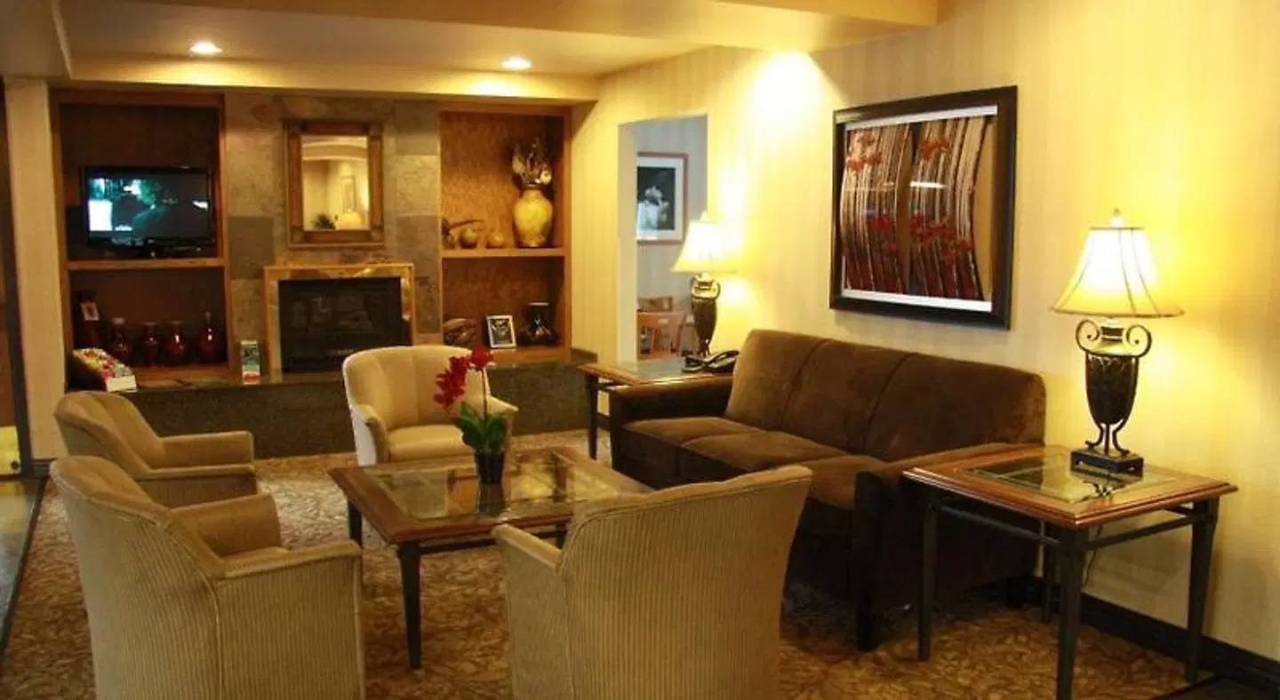 Baymont by Wyndham Seattle/Kirkland WA LOUNGE_LOBBY