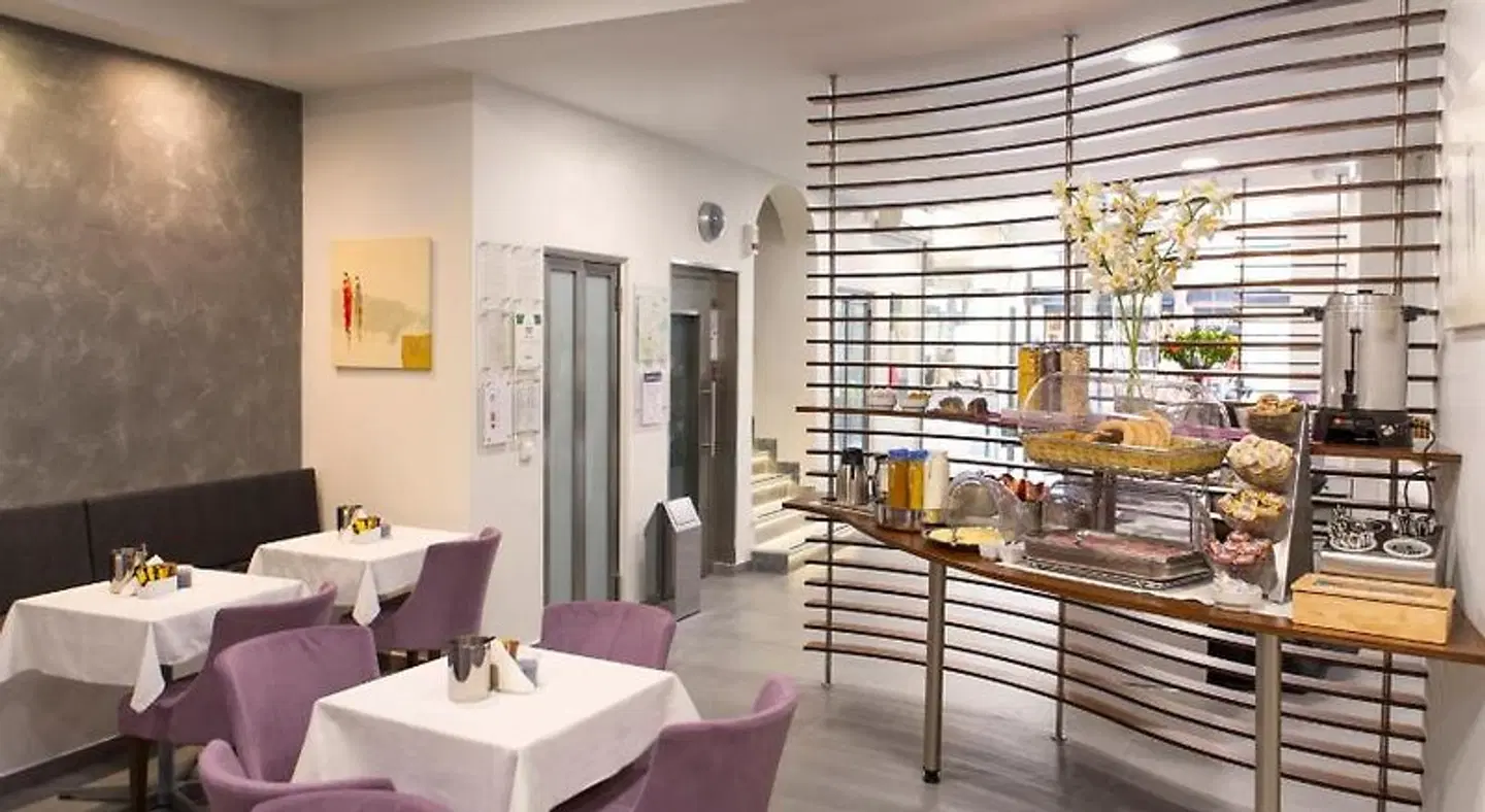 Pan Hotel Restaurant