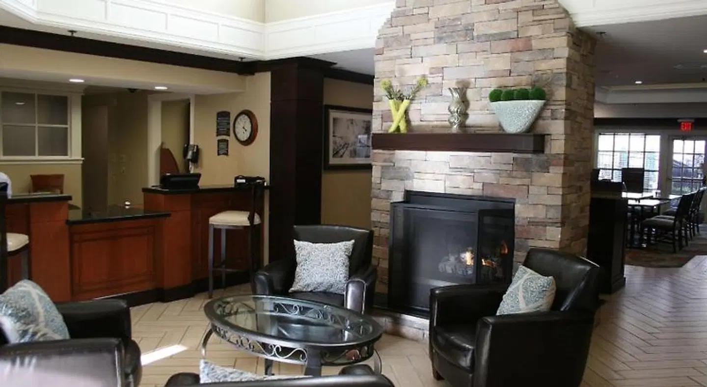 Sonesta ES Suites San Francisco Airport San Bruno LOUNGE_LOBBY