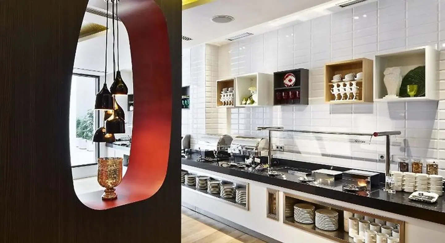 Vincci Gala Restaurant