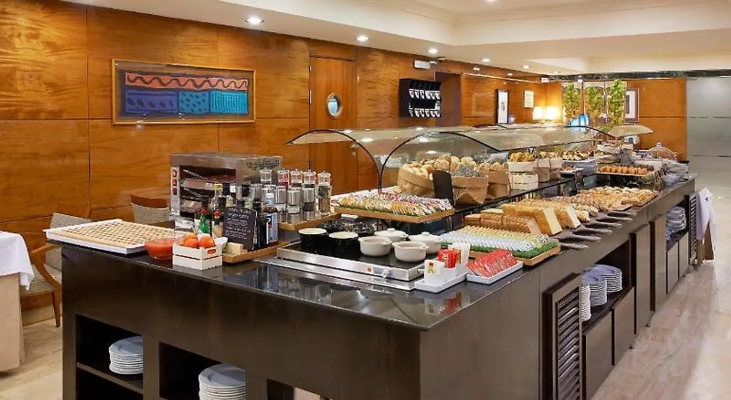 NH Barcelona Eixample Restaurant