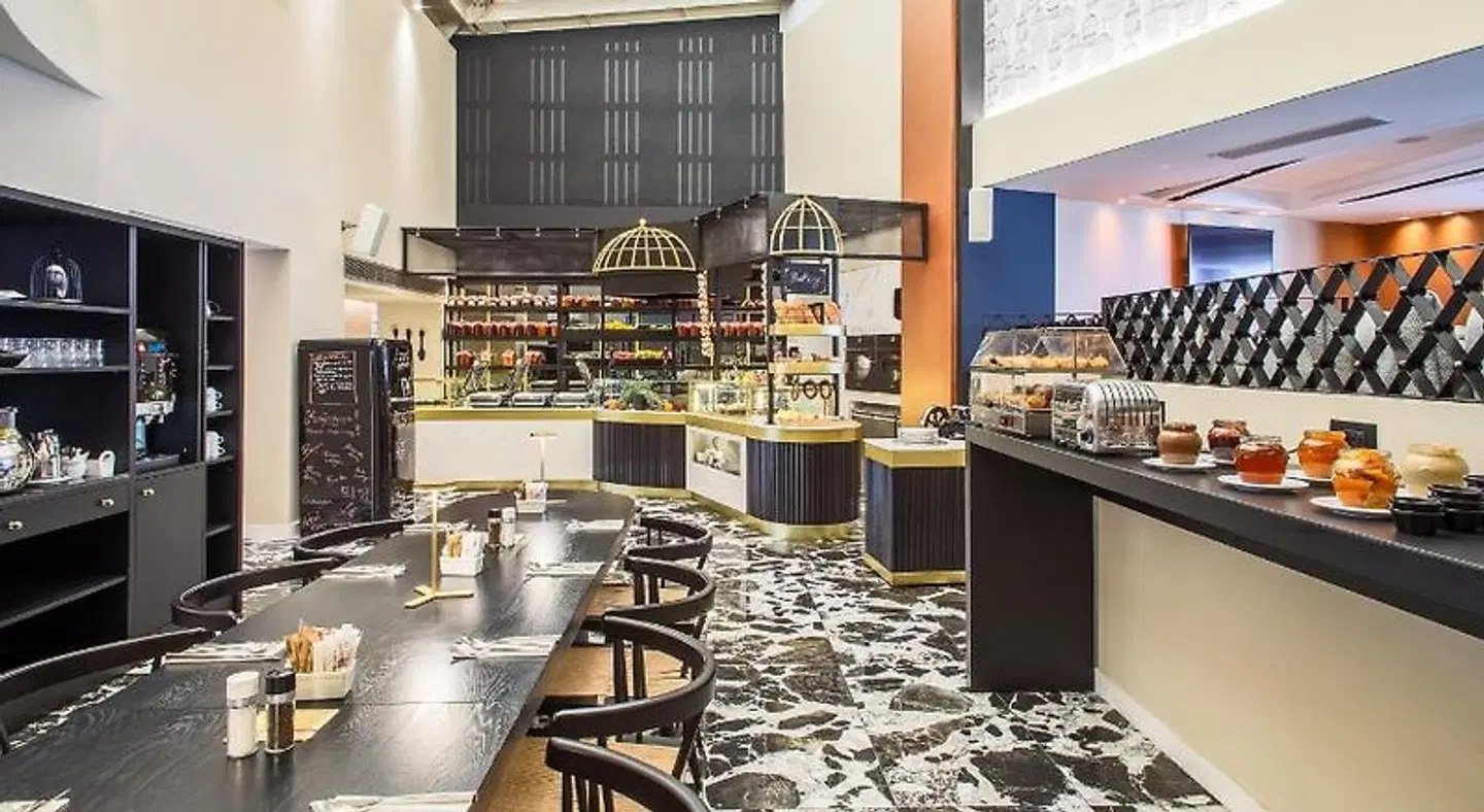 Stratos Vassilikos Bar