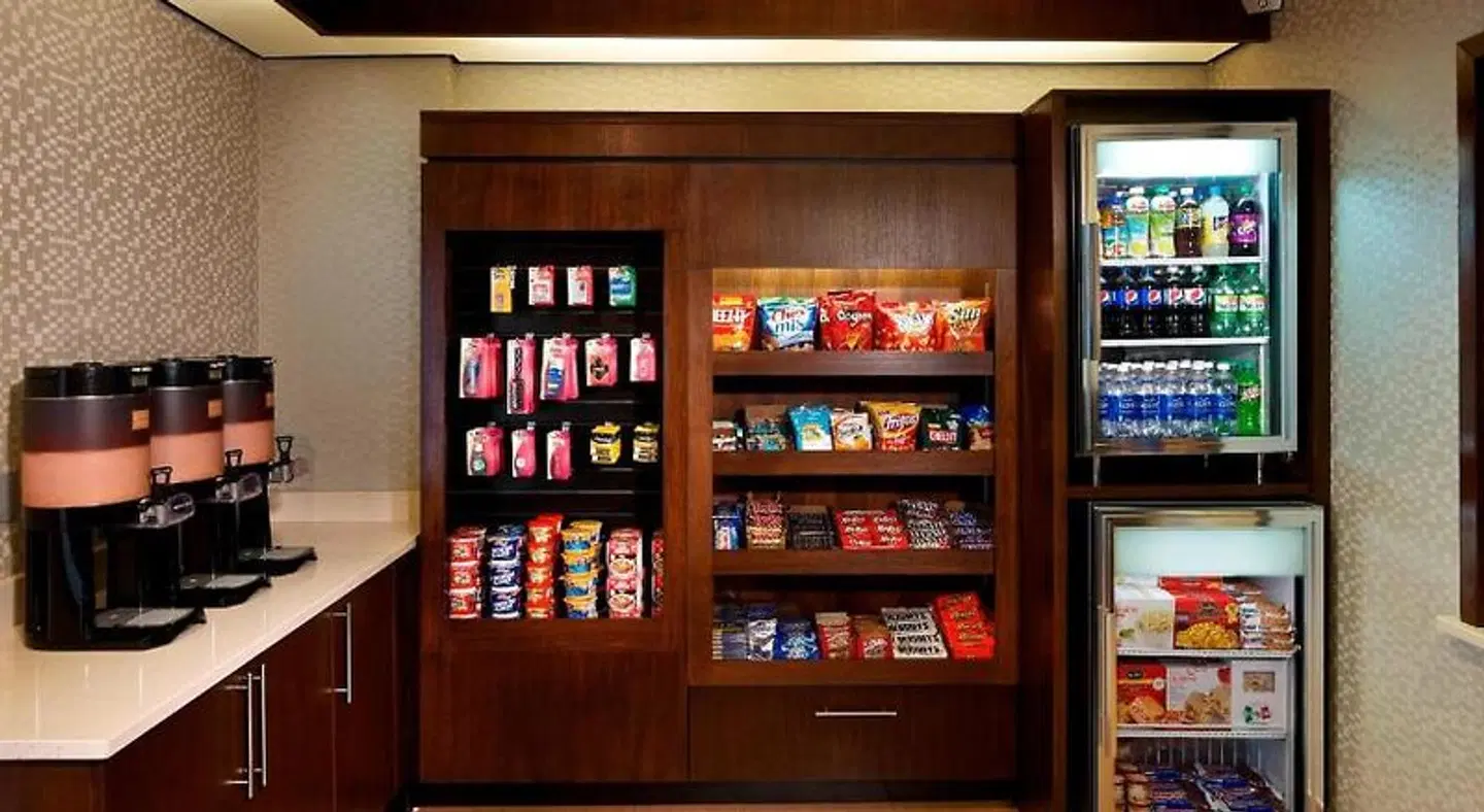 SpringHill Suites by Marriott Newark Liberty International Airport LOUNGE_LOBBY