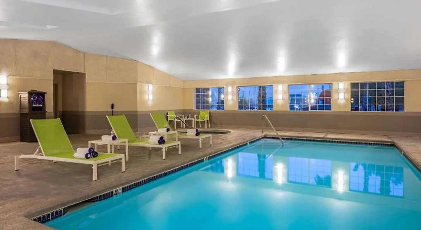 La Quinta Inn Las Vegas Nellis Hallenbad