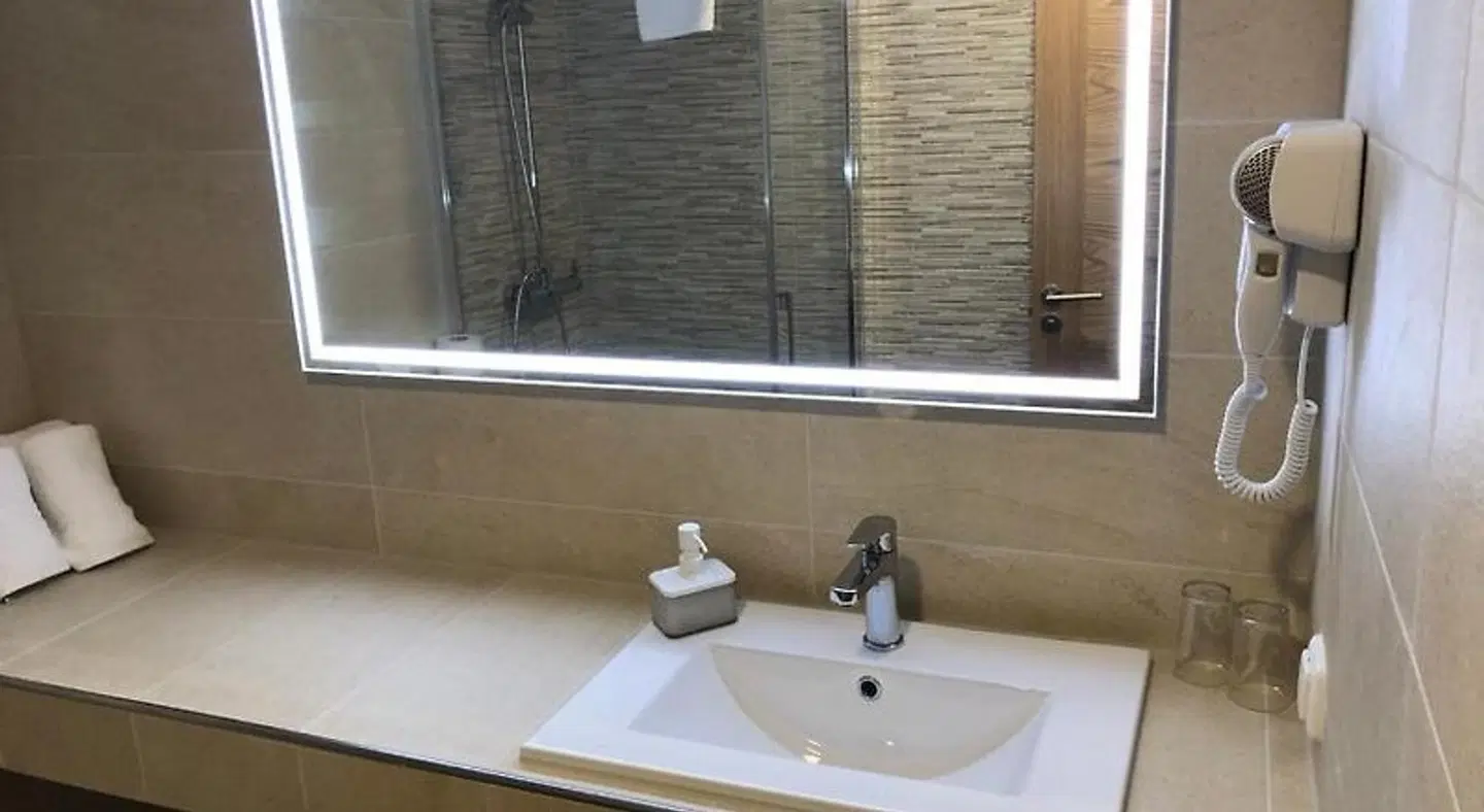 Hostal Alfonso Badezimmer