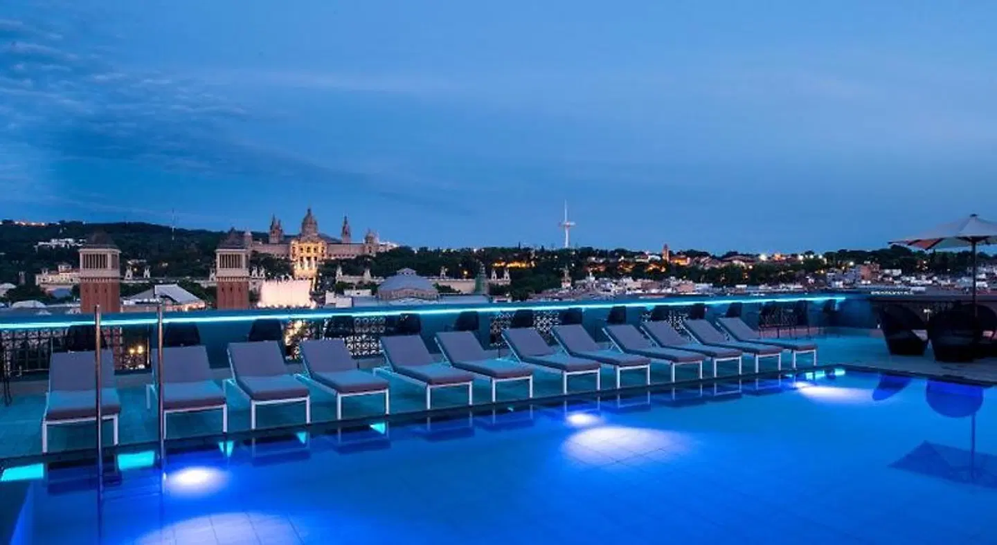 Catalonia Barcelona Plaza OUTDOOR_POOL