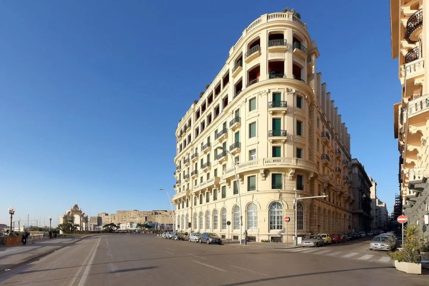 Eurostars Hotel Excelsior EXTERIOR