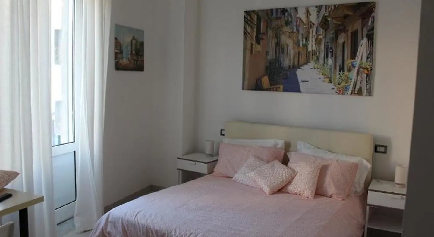 B&B Gymnasium ROOM_EXAMPLE