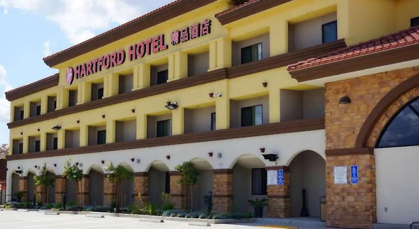 Hartford Hotel EXTERIOR