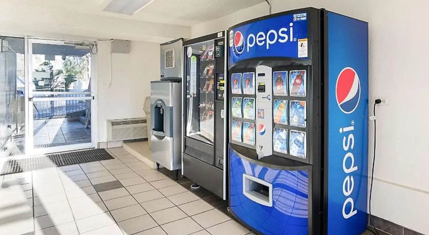 Motel 6 Denver, CO - Federal Boulevard LOUNGE_LOBBY