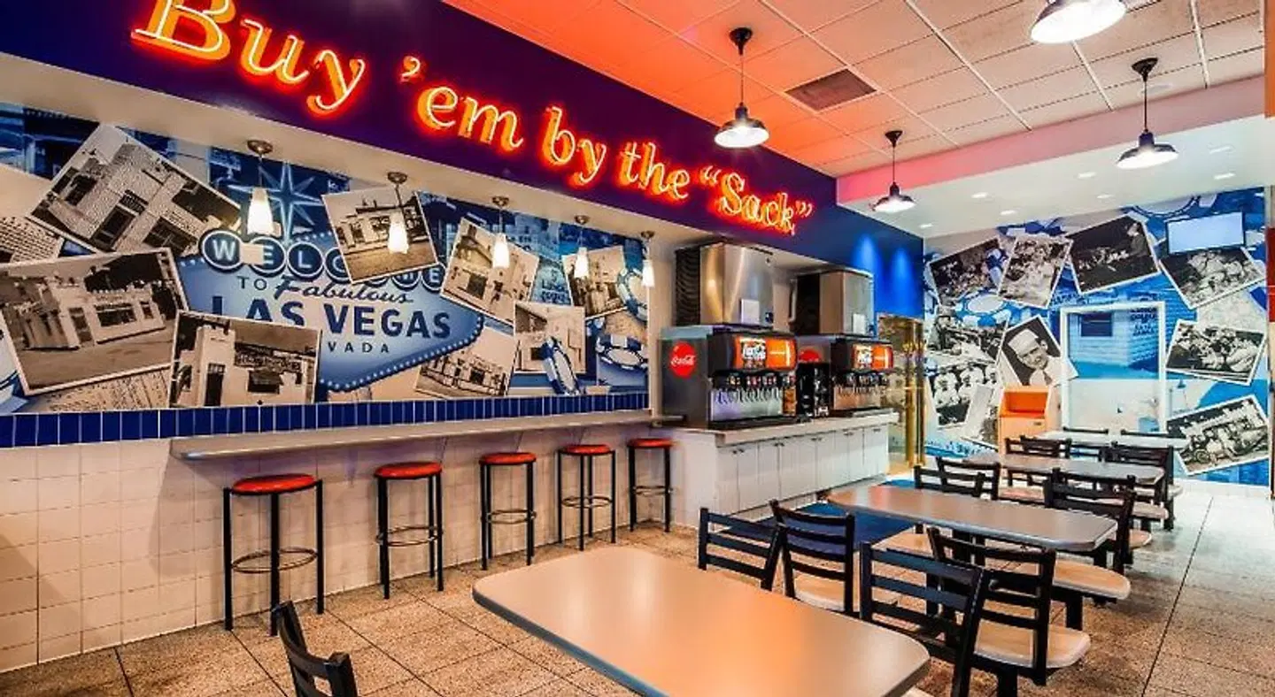 Best Western Plus Casino Royale - On The Strip Bar