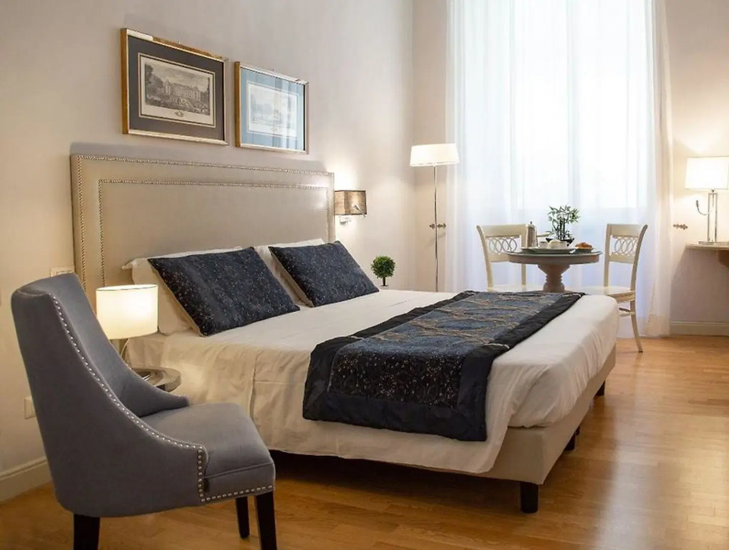 del Corso ROOM_EXAMPLE