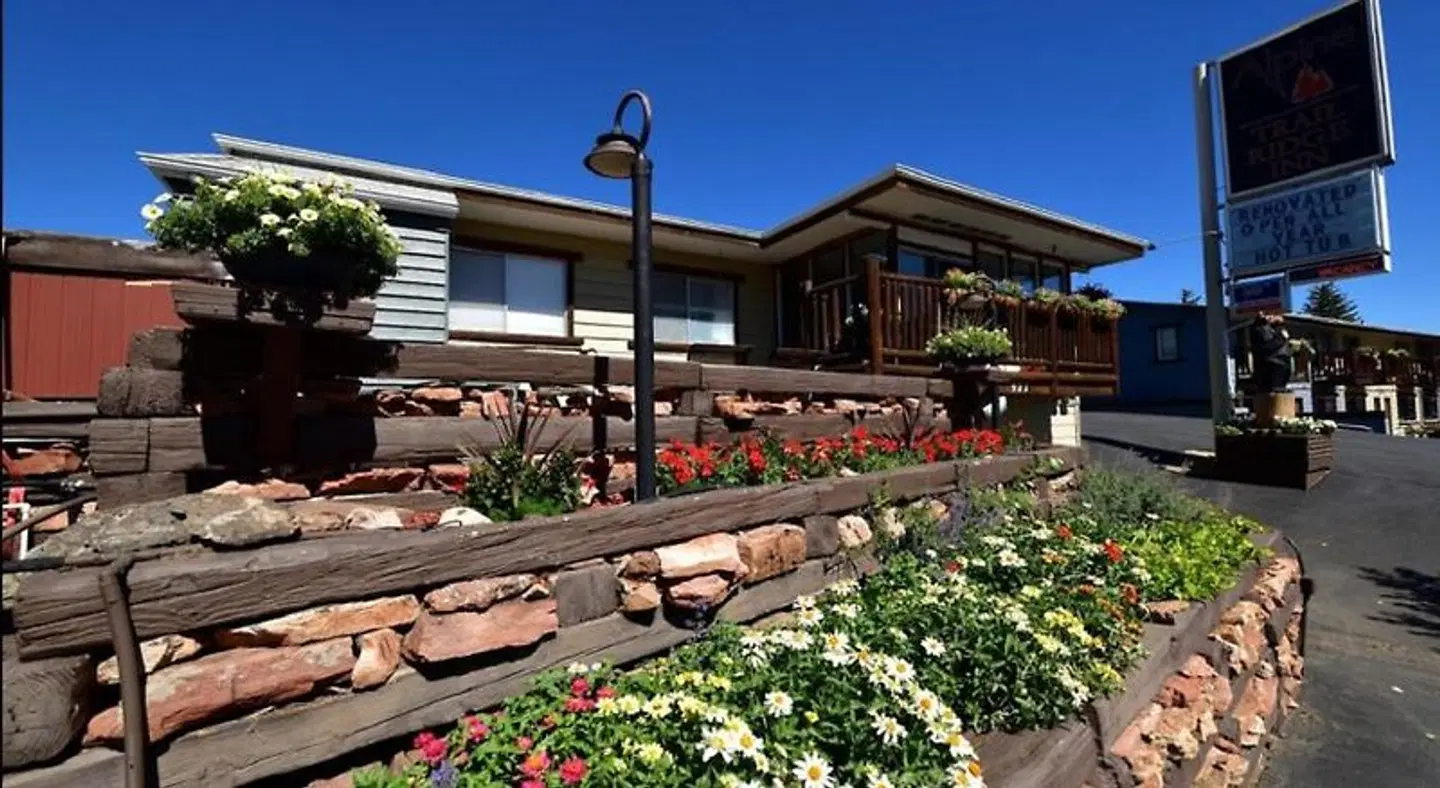 Alpine Trail Ridge Inn Terrasse
