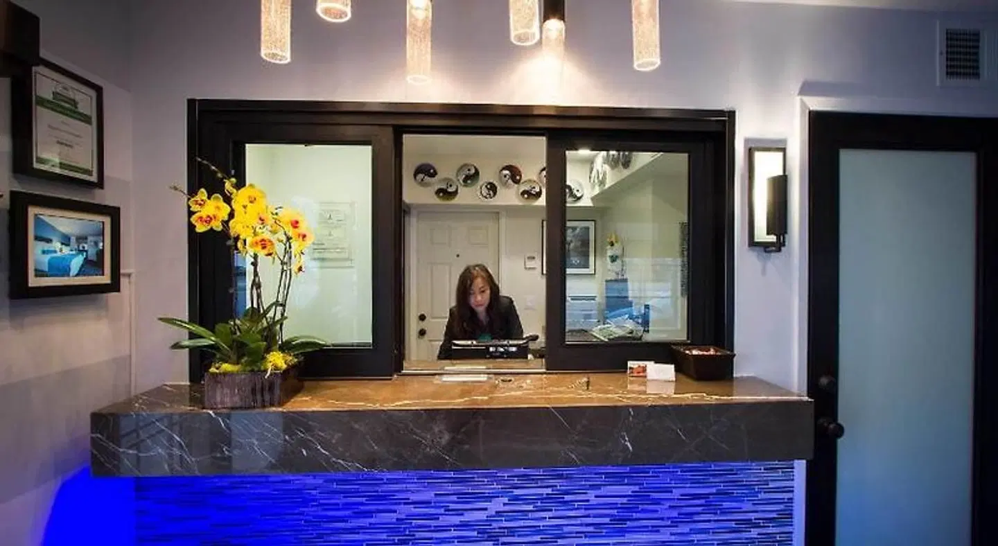 Regency Inn in Los Angeles LOUNGE_LOBBY