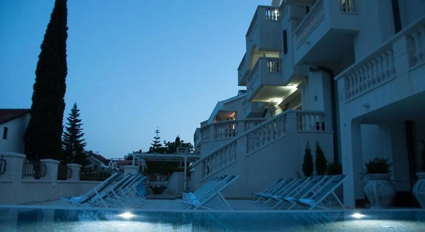 Boutique Hotel Kredo EXTERIOR