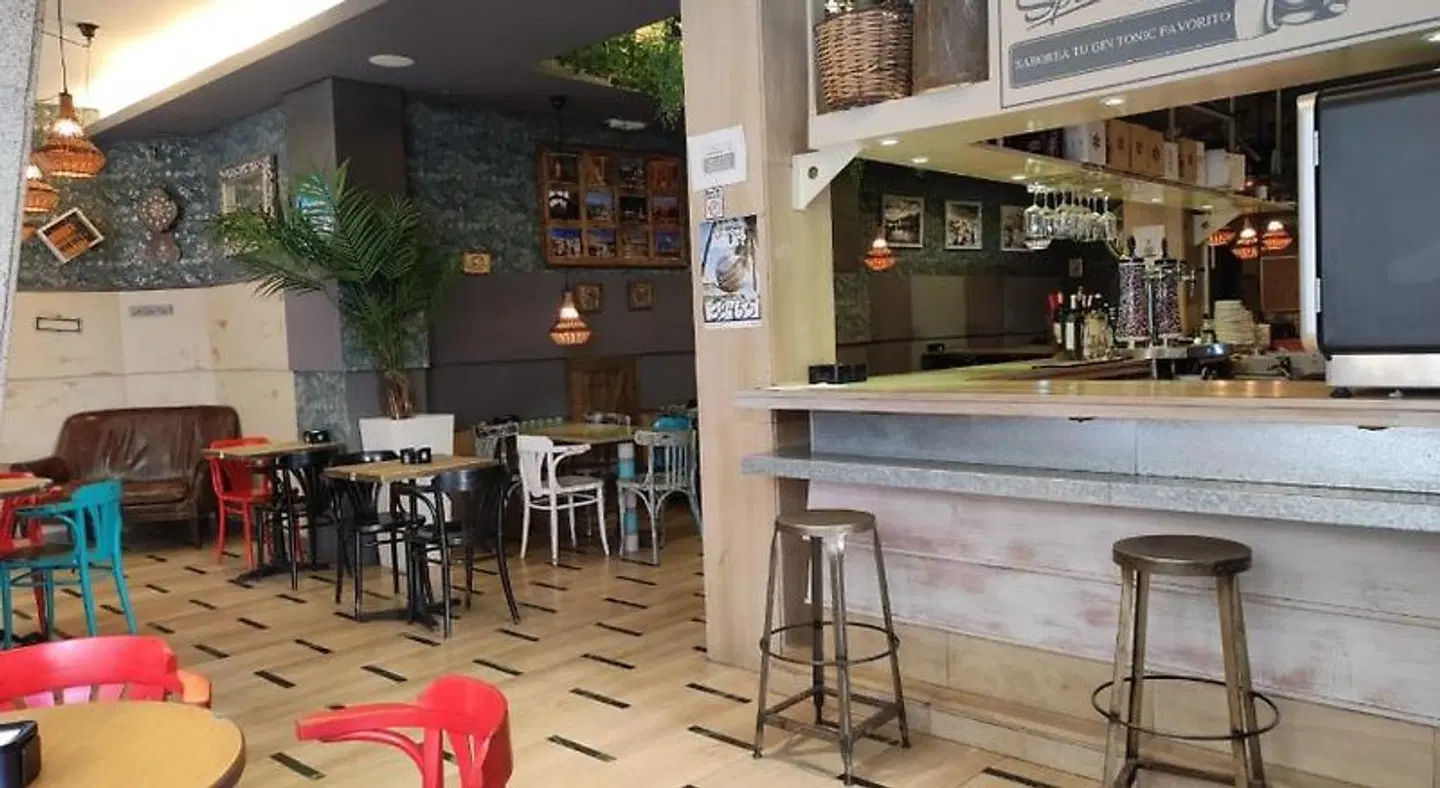 Oasis Backpackers Hostel Toledo Bar