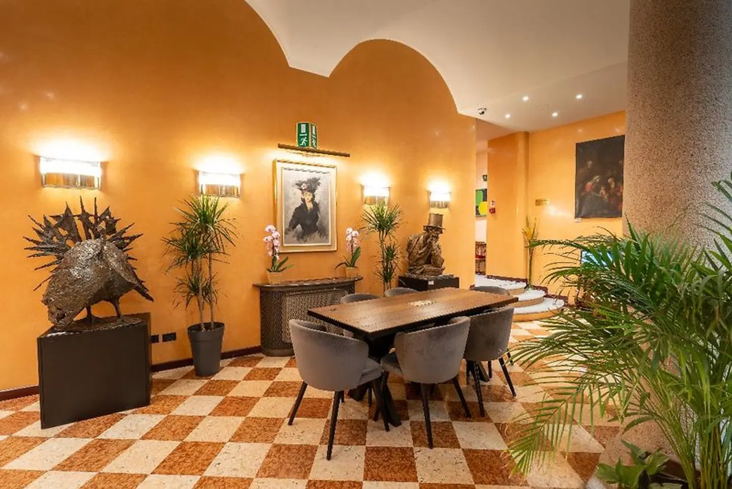 Regina LOUNGE_LOBBY