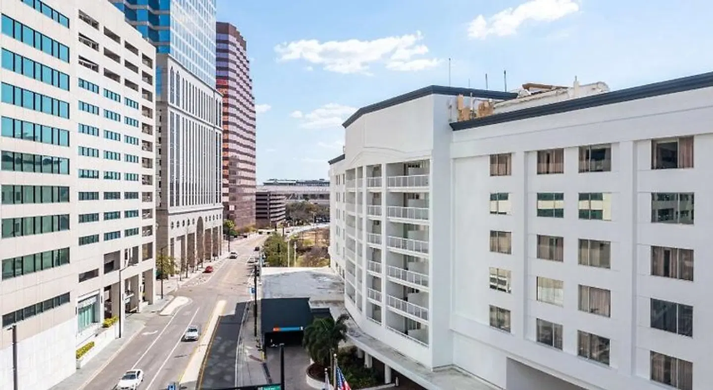 Sheraton Tampa Riverwalk Hotel EXTERIOR