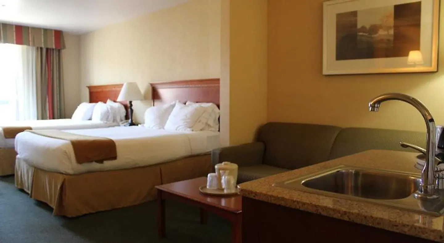 Holiday Inn Express & Suites Tehachapi Hwy 58/Mill St. by IHG ROOM_EXAMPLE