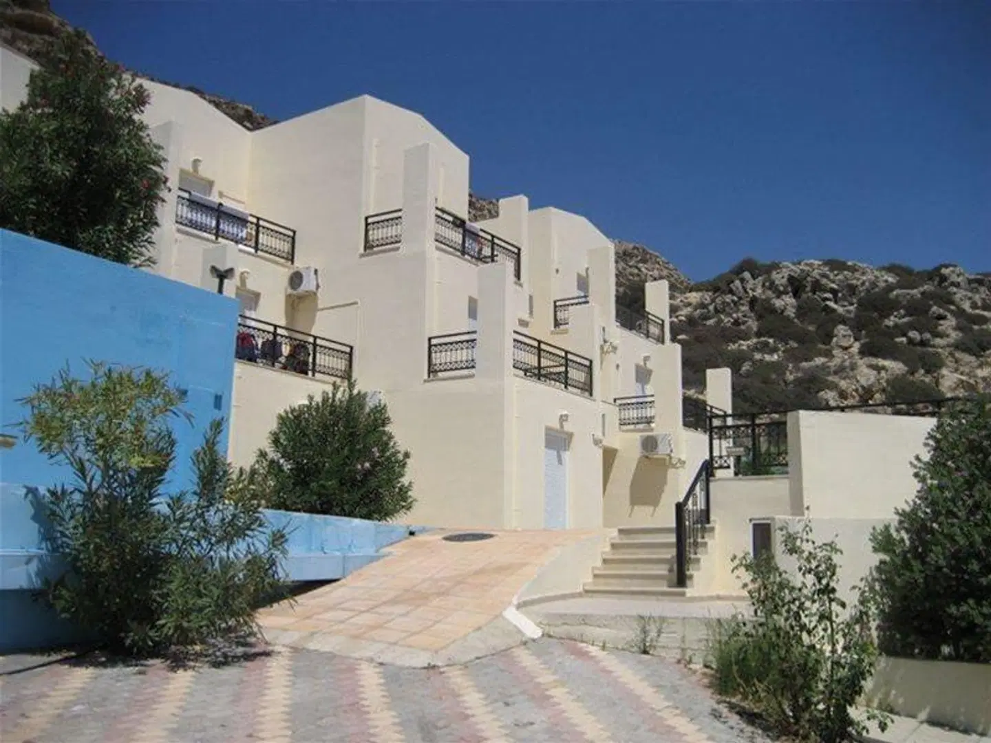 Melissa Hotel EXTERIOR