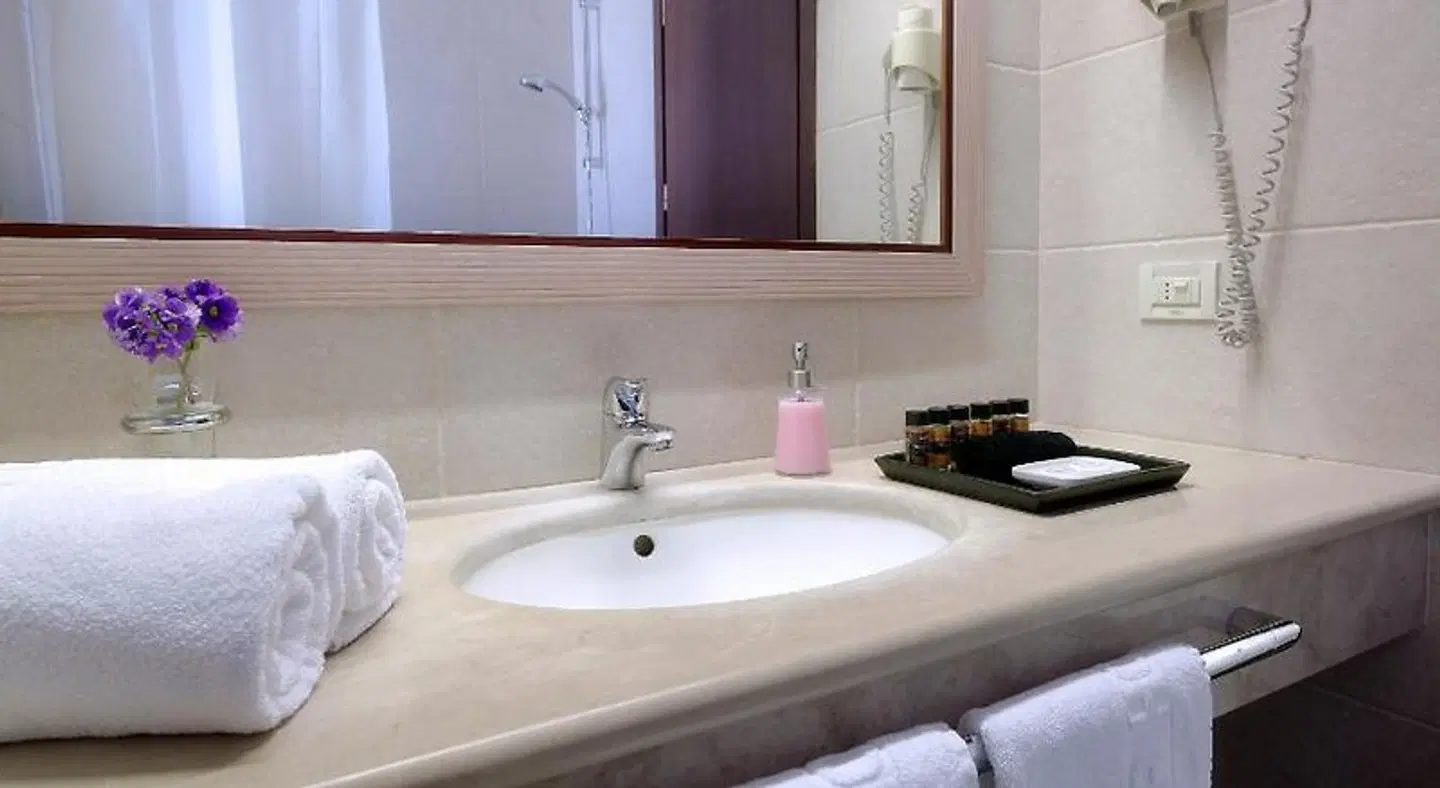 Irida Hotel Badezimmer