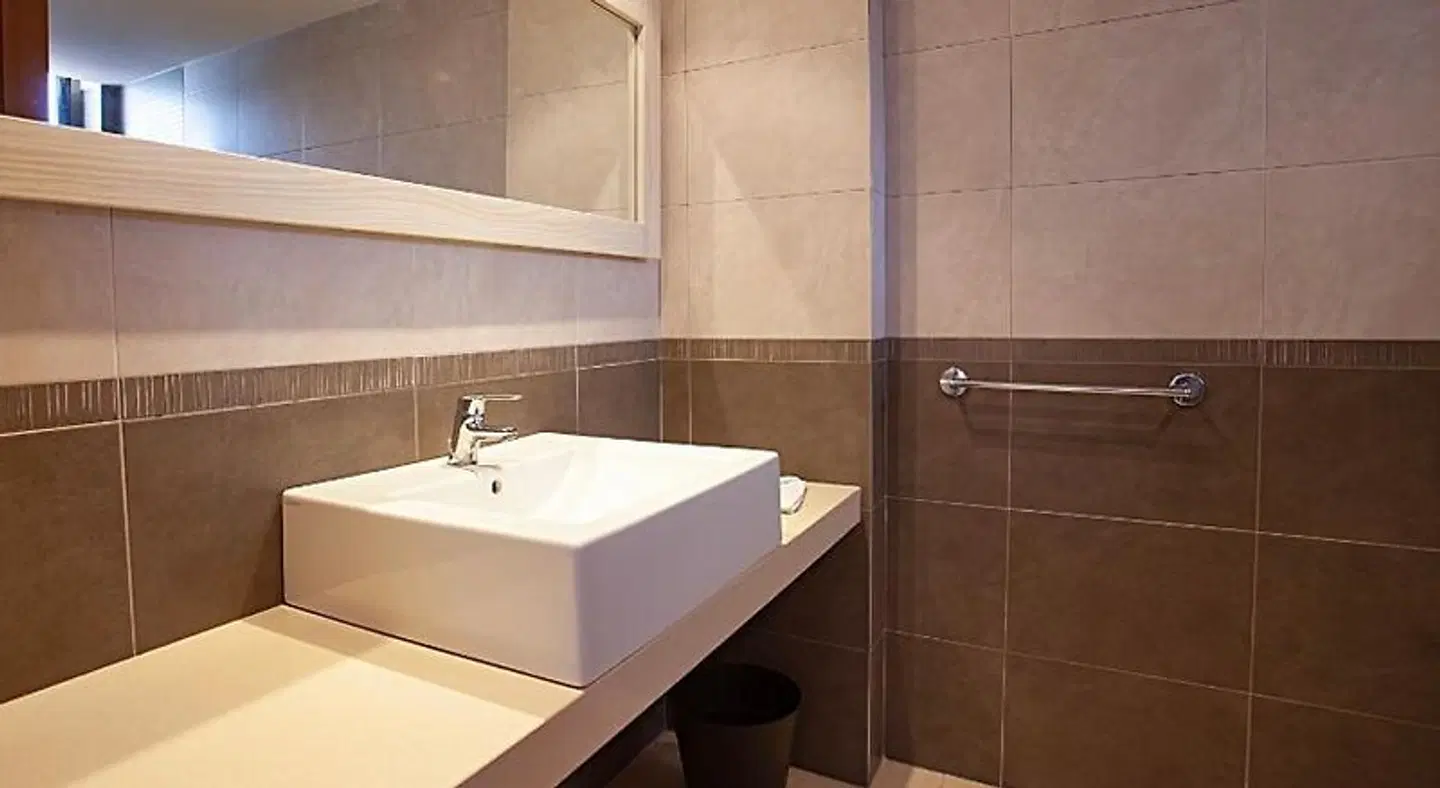 Apartamentos Don Quijote Badezimmer