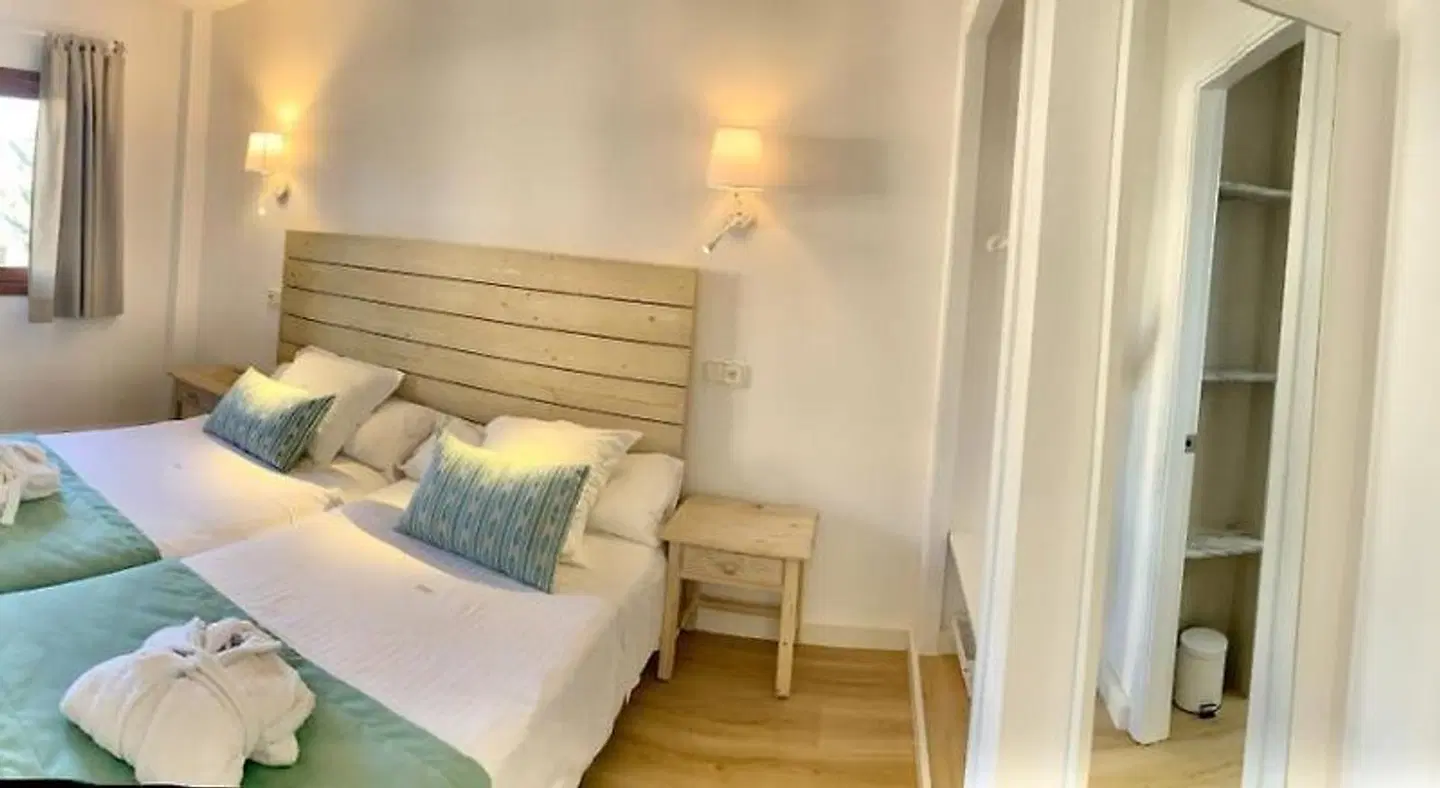 Apartamentos Sa Torre ROOM_EXAMPLE