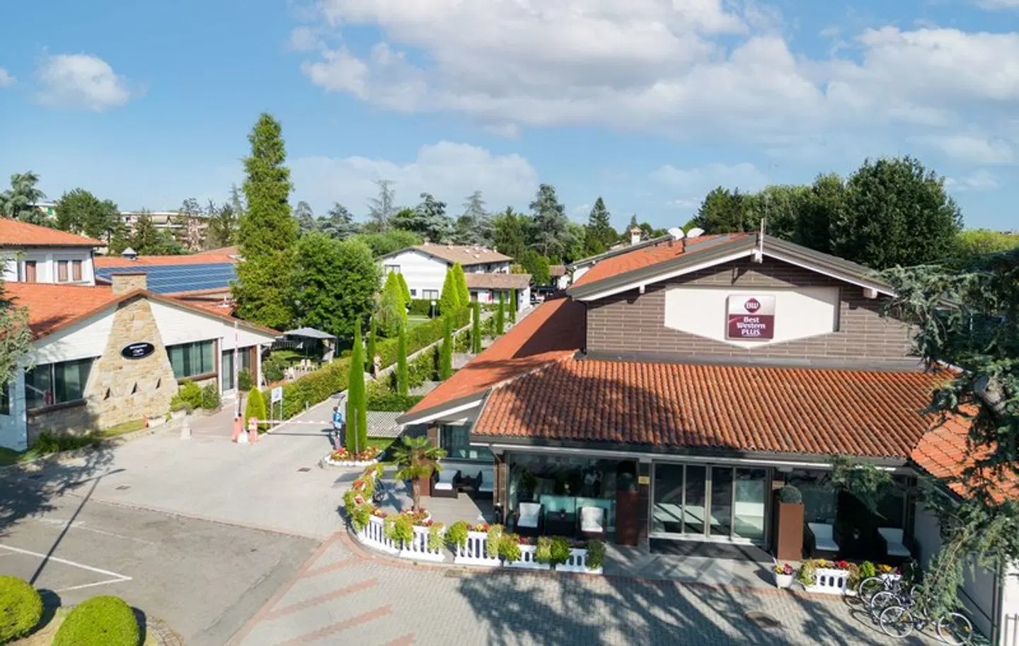 Best Western Plus Hotel Modena Resort EXTERIOR