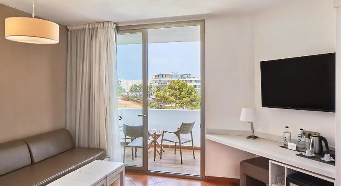 Tres Torres ROOM_EXAMPLE