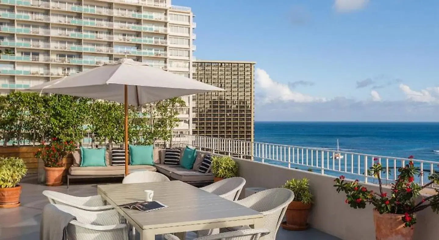 The Modern Honolulu Terrasse