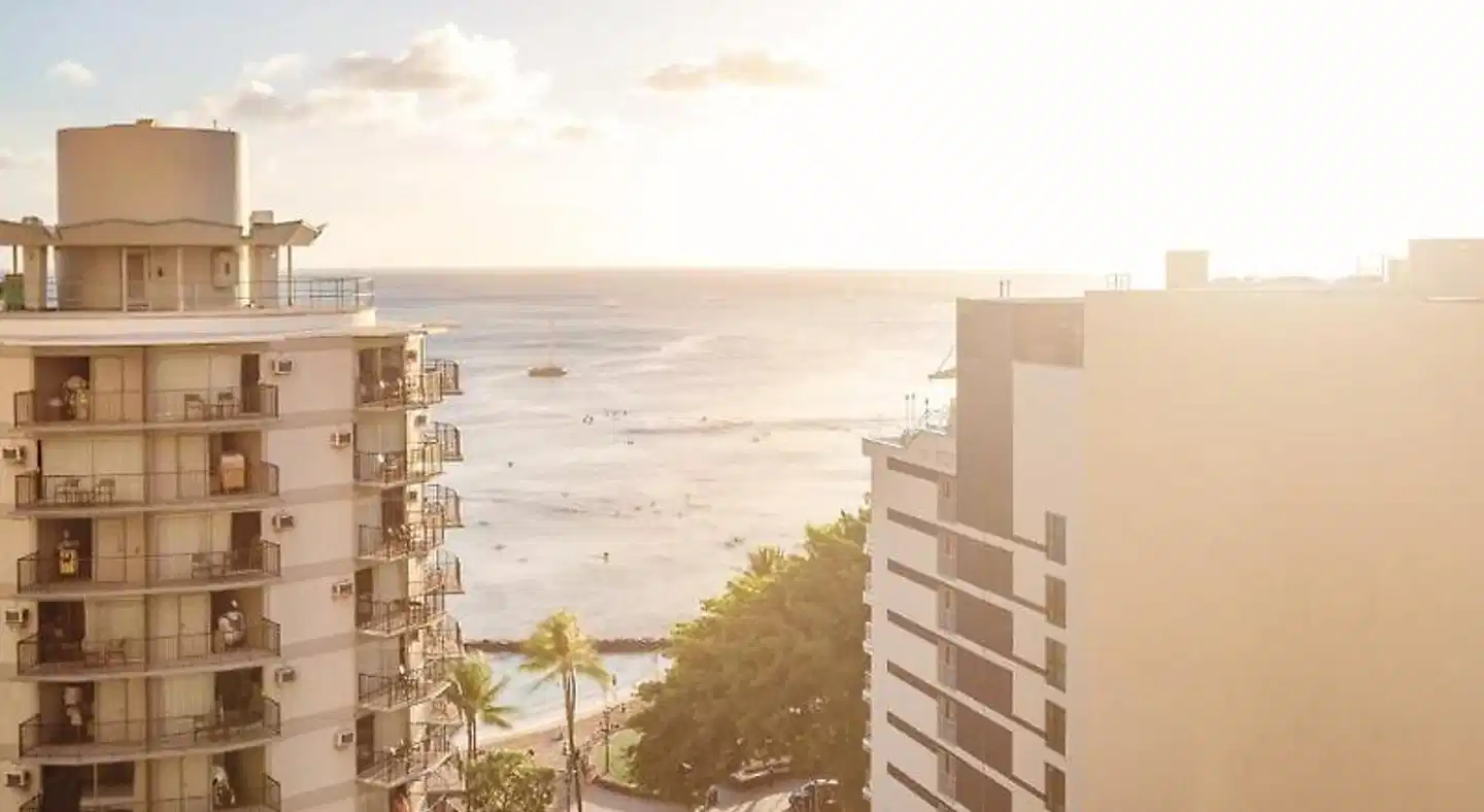 Waikiki Resort Hotel Strand