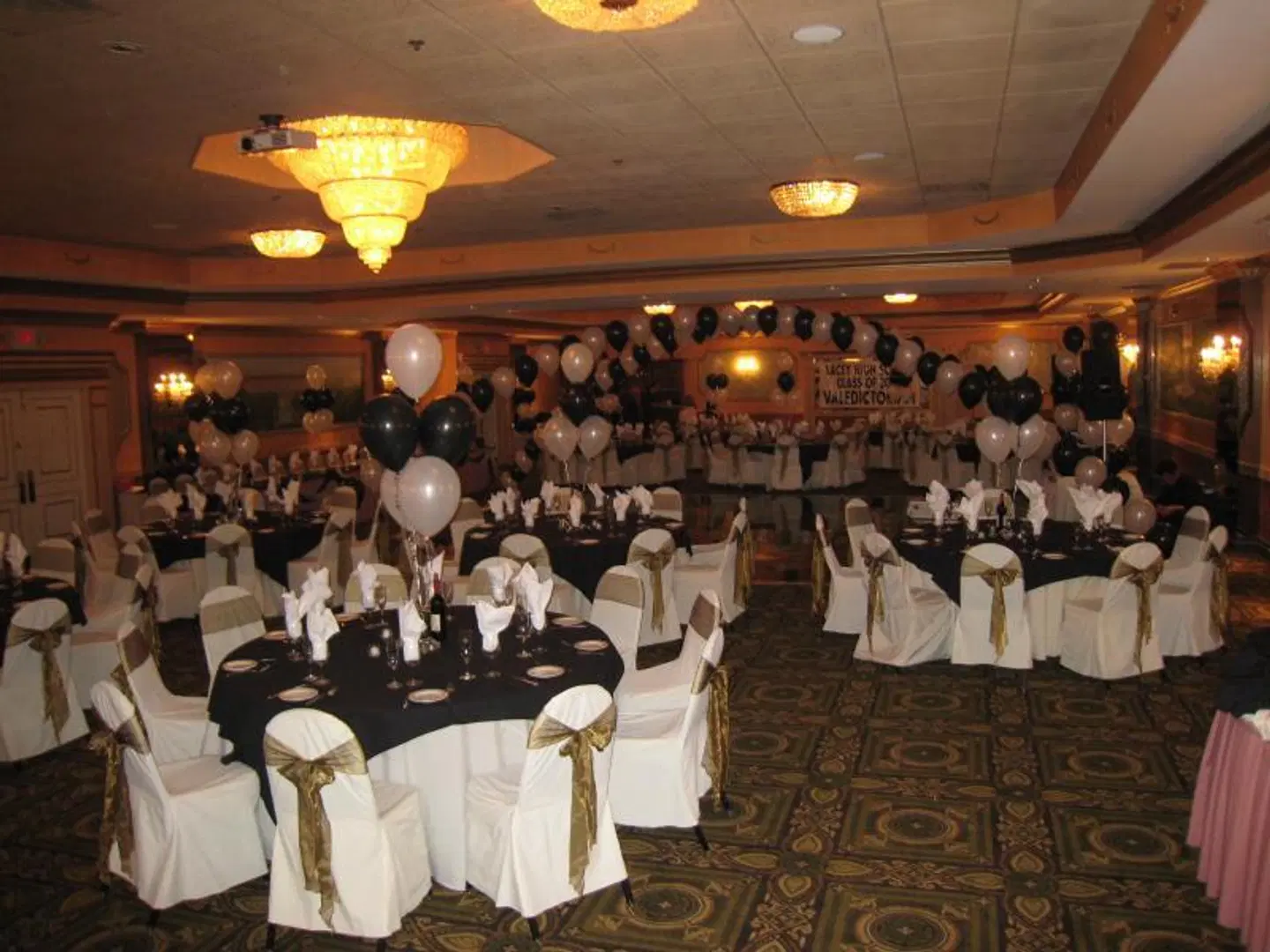 Meadowlands Plaza Hotel Restaurant