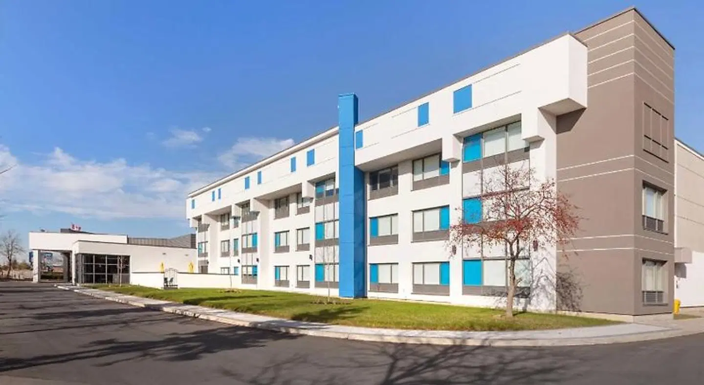 GL' Best Western Mississauga Corporate Centre EXTERIOR