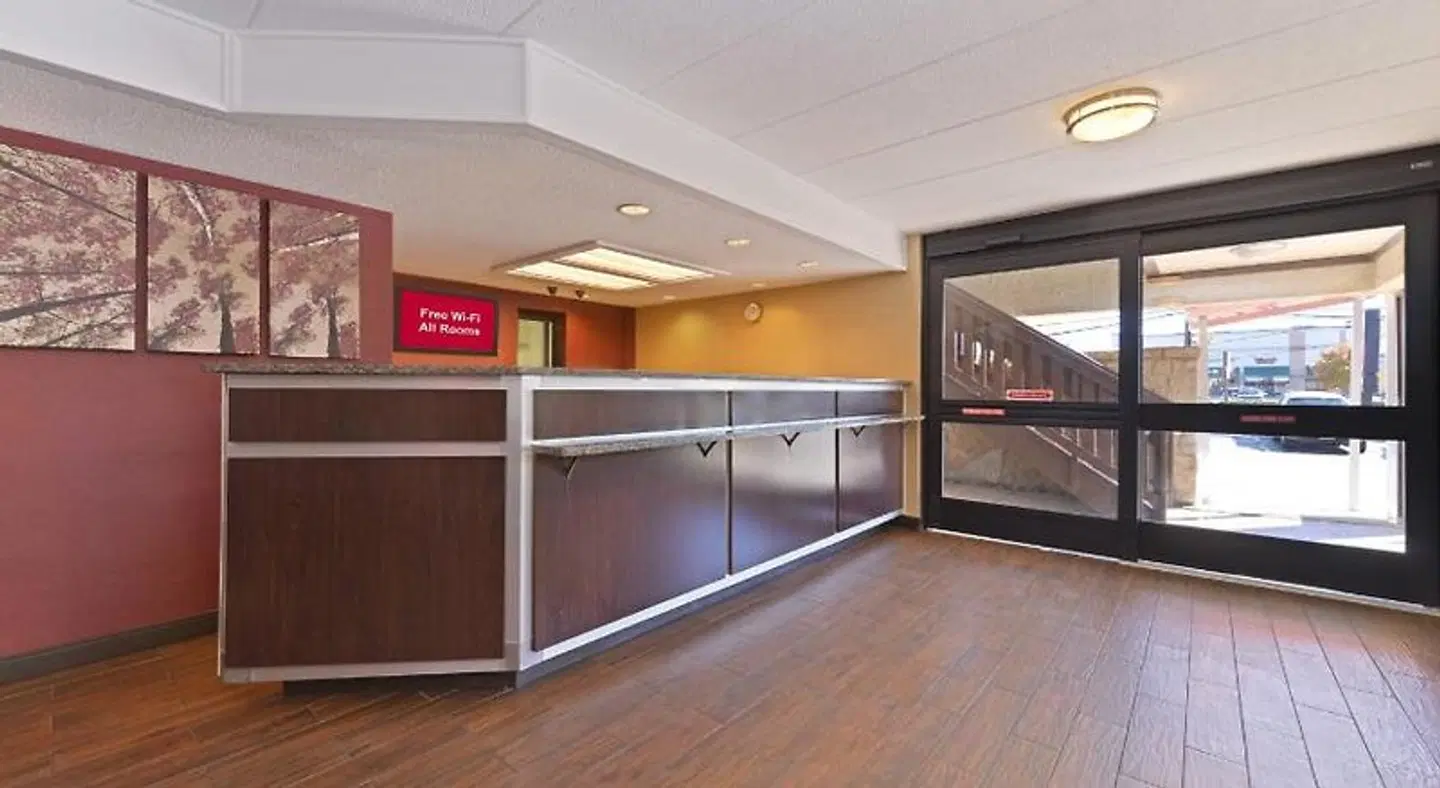 Red Roof PLUS+ Secaucus - Meadowlands SPORTS_AND_LEISURE