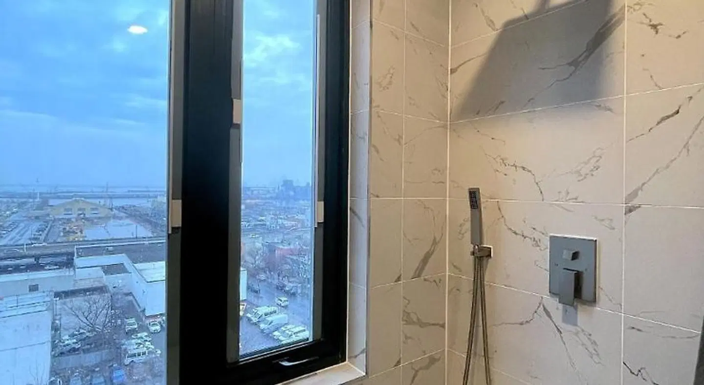 Liberty View Brooklyn Hotel Badezimmer