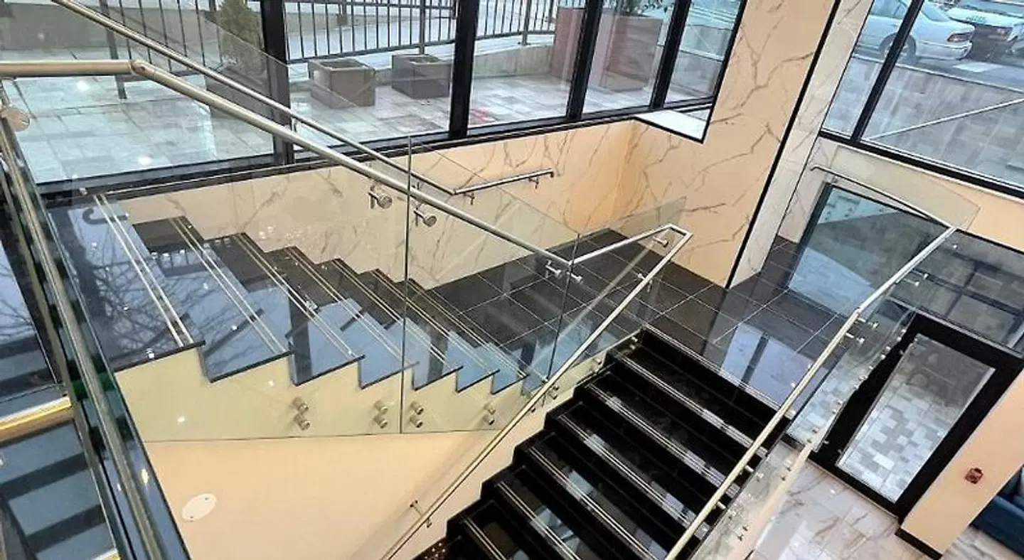 Liberty View Brooklyn Hotel Hallenbad