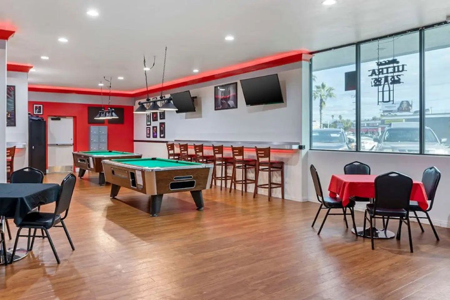 Best Western Canoga Park Motor Inn Bar