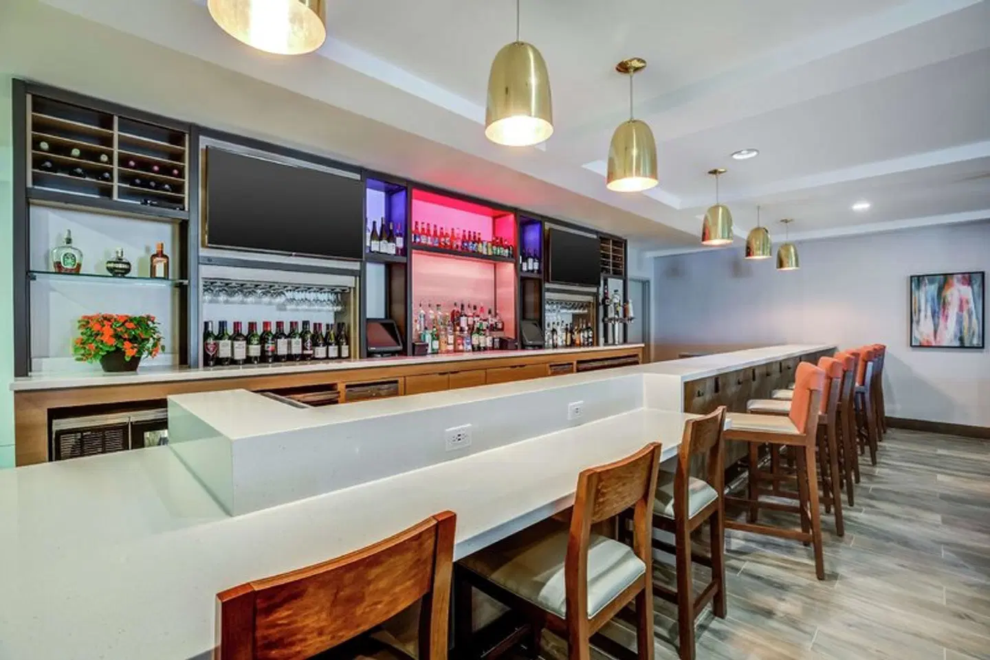 Hilton Garden Inn Boston/Waltham Bar