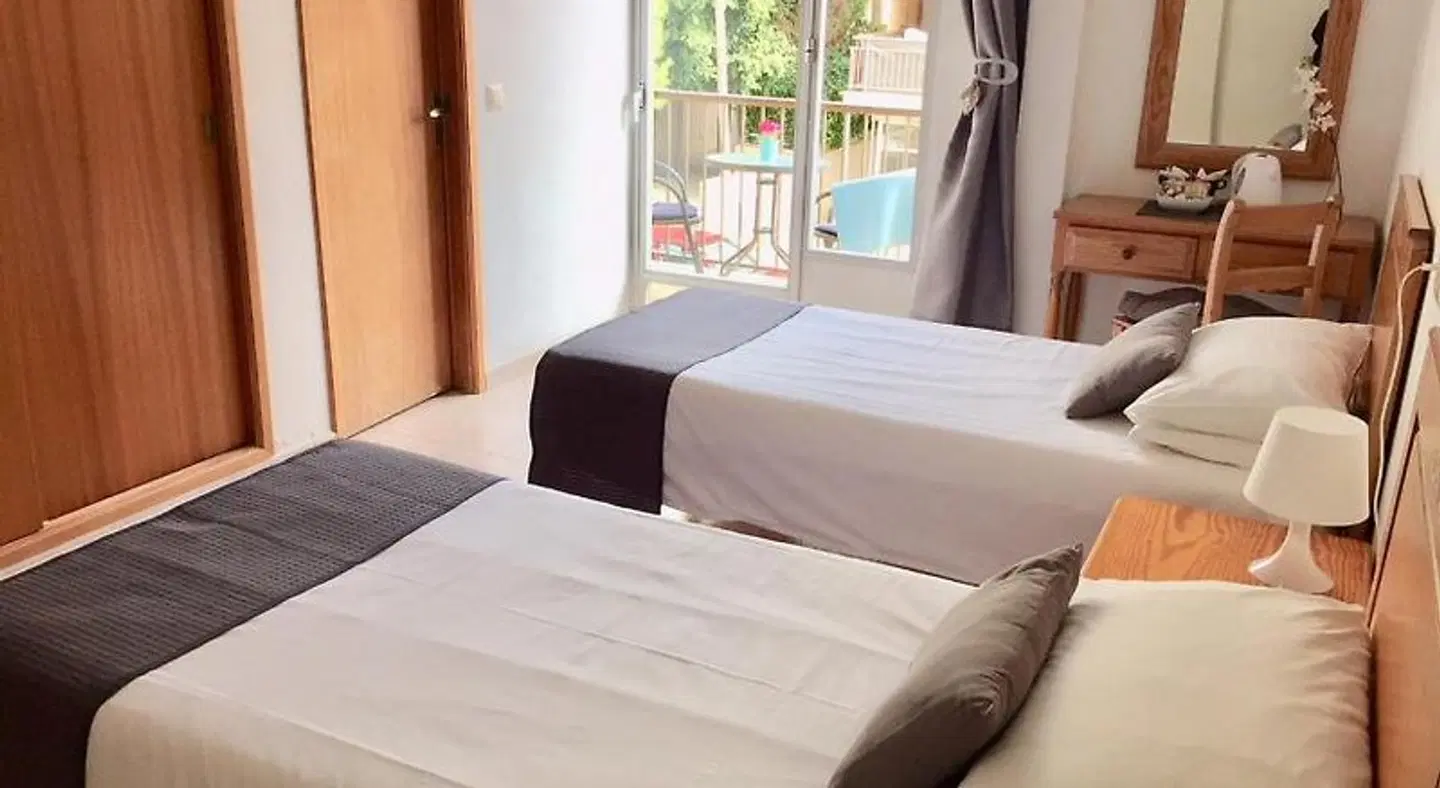 The Guesthouse Cala Millor ROOM_EXAMPLE