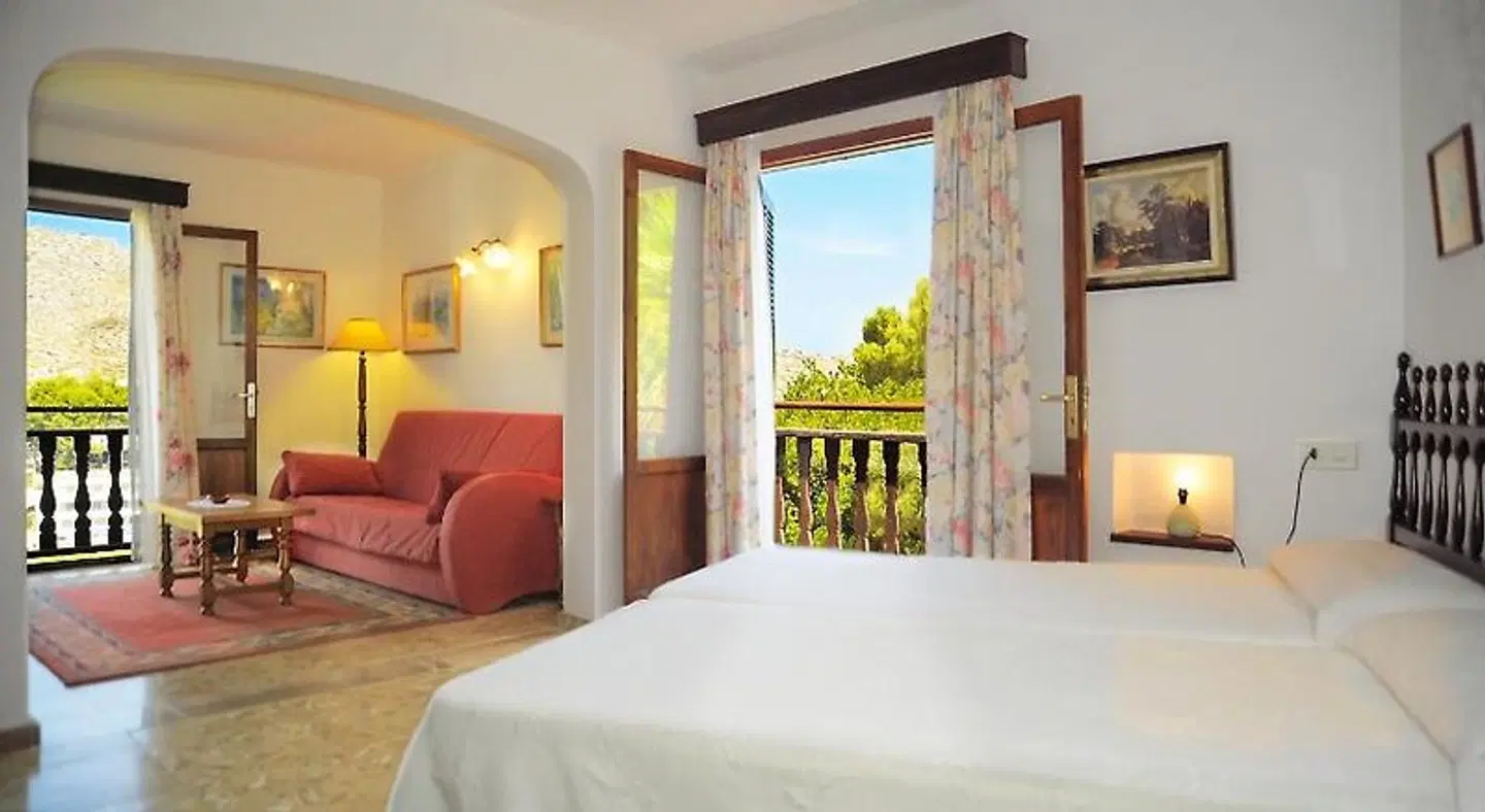 Hostal Los Pinos ROOM_EXAMPLE
