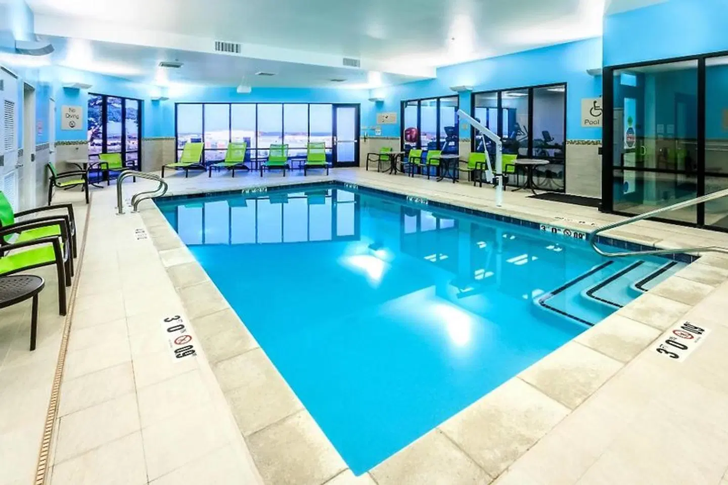 SpringHill Suites by Marriott The Dunes On Monterey Bay Hallenbad