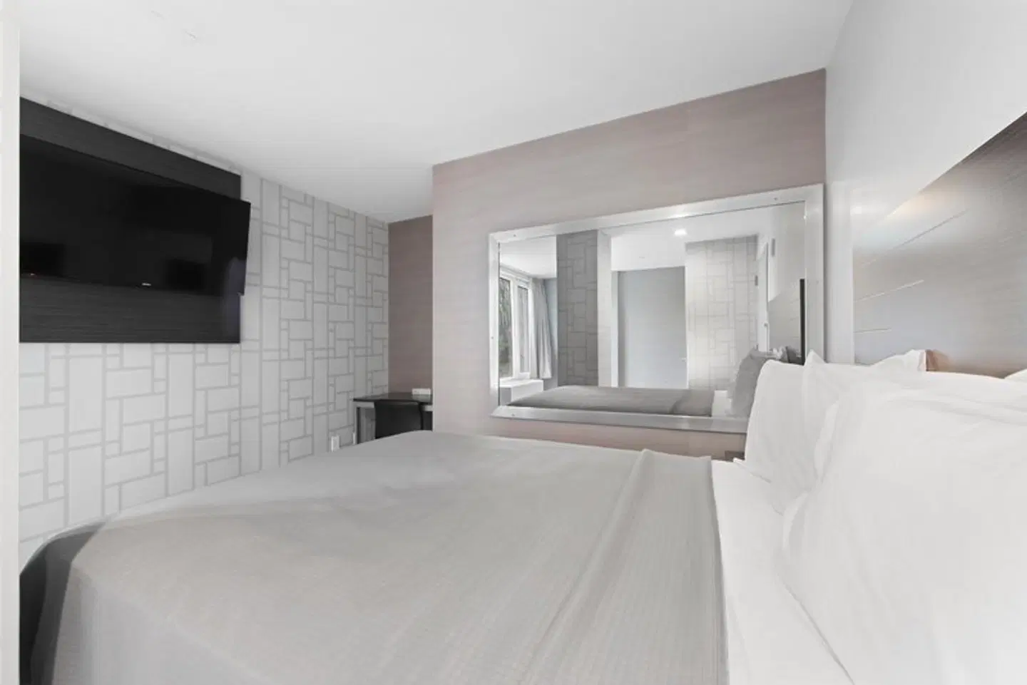 Hotel 365 Bronx ROOM_EXAMPLE