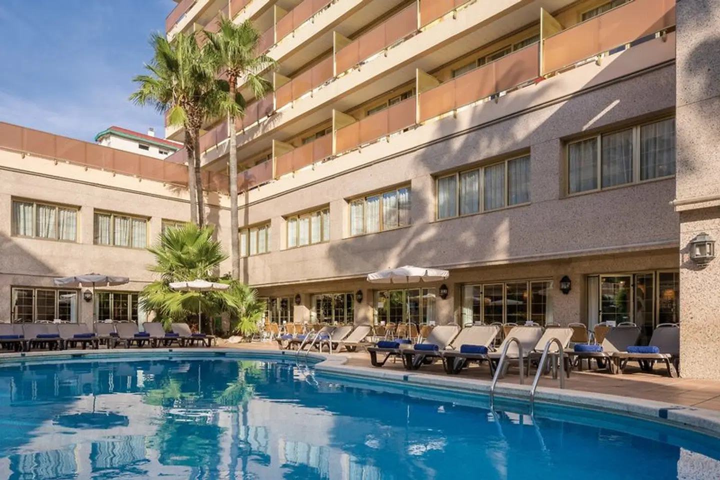 H Top Amaika OUTDOOR_POOL