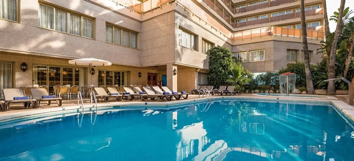 H Top Amaika OUTDOOR_POOL