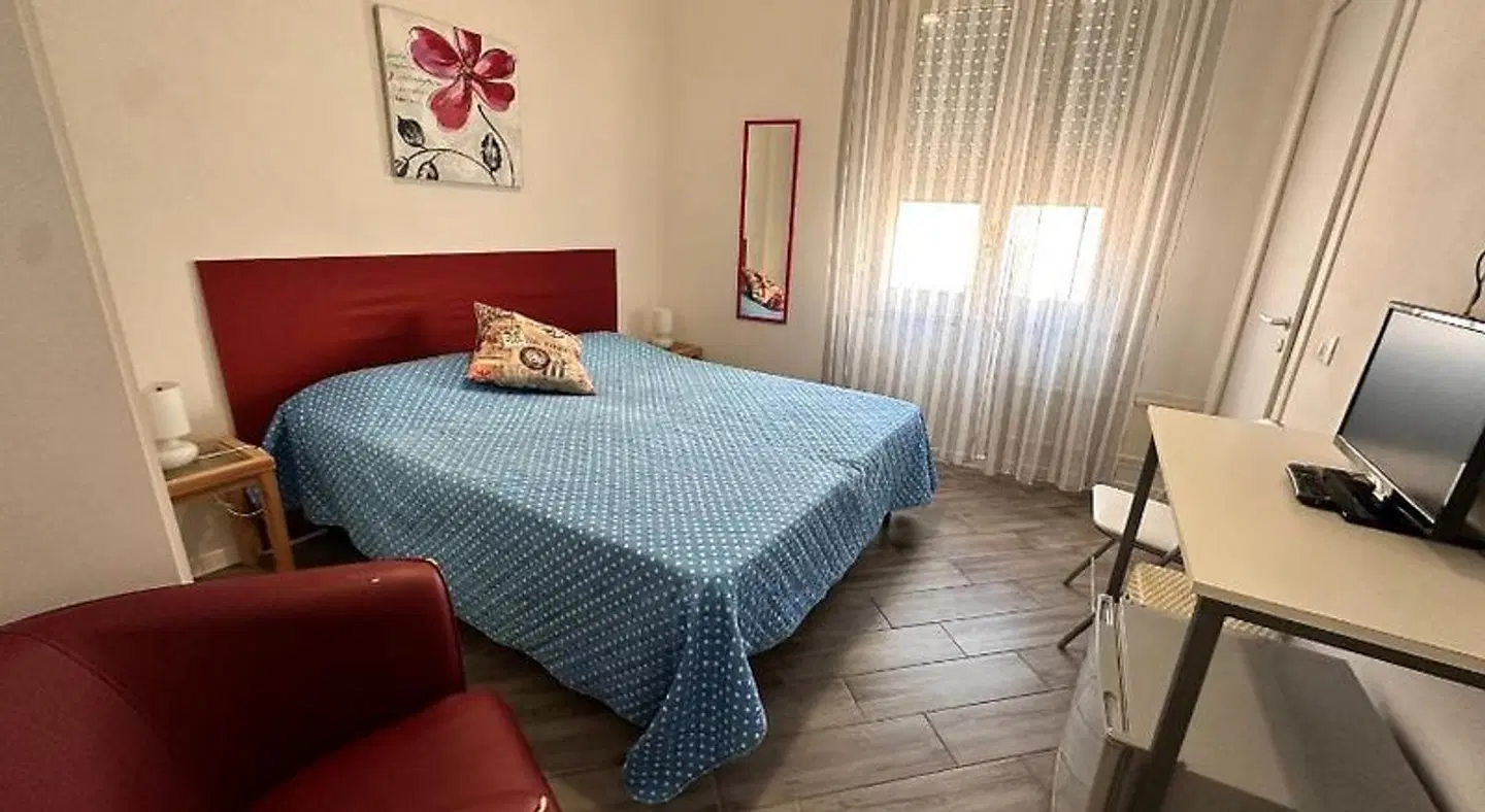 Dafne ROOM_EXAMPLE