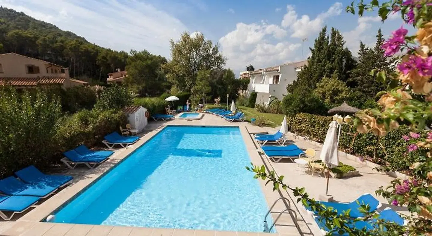 Apartamentos LEO OUTDOOR_POOL
