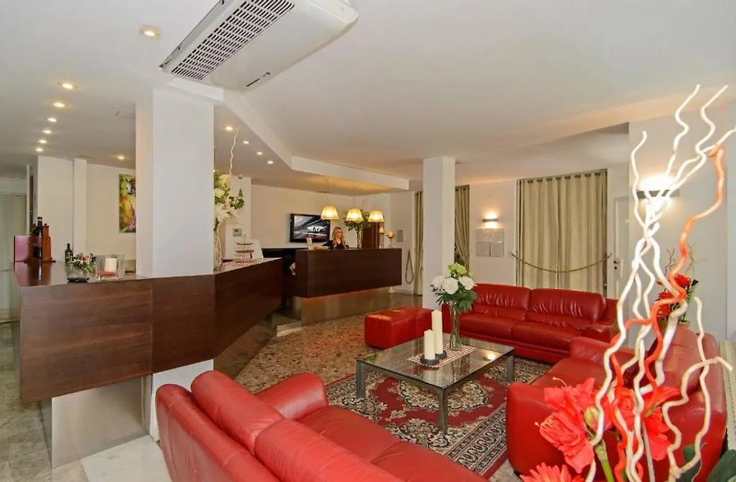 HOTEL SCANDINAVIA LOUNGE_LOBBY