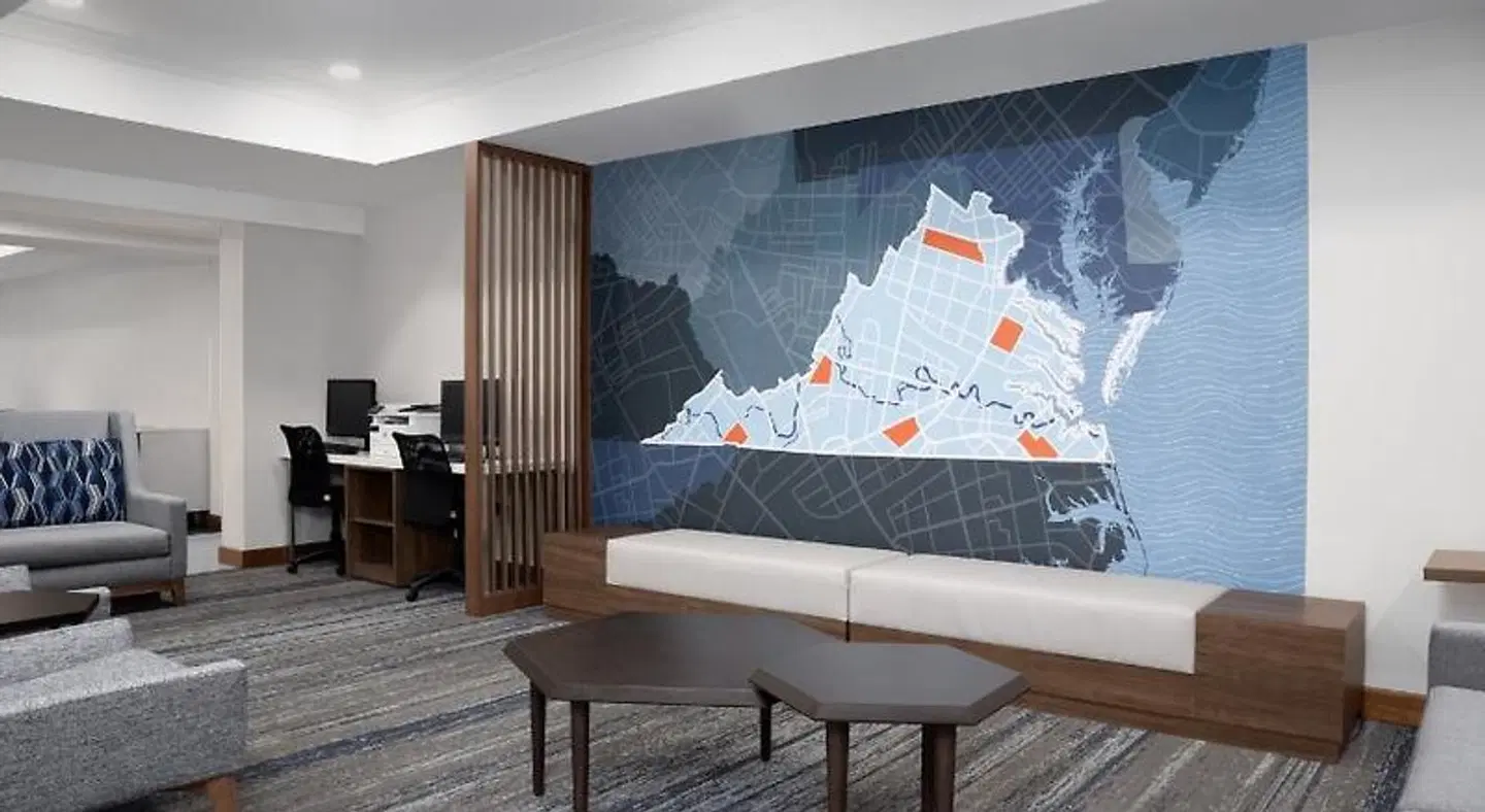 Holiday Inn Express & Suites Alexandria - Fort Belvoir by IHG Bar