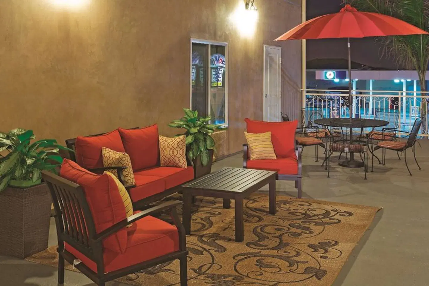 La Quinta Inn & Suites Inglewood LOUNGE_LOBBY